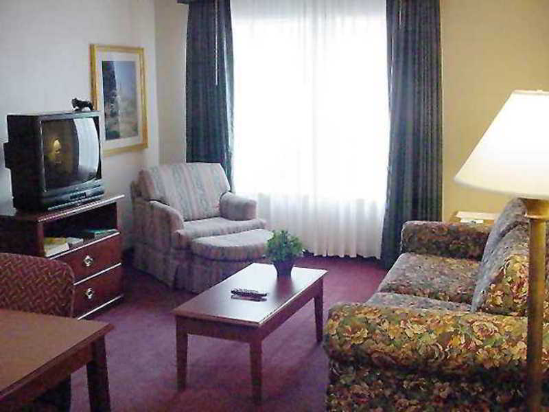 โฮมวู้ดสวีสนิวอาร์คแครนฟอร์ดโฮเต็ล Hotel Cranford ห้อง รูปภาพ